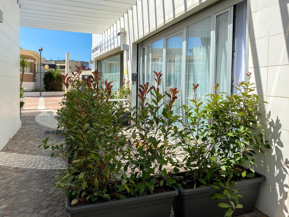 Appartamento A 30 Mt Dal Mare Cecina  Exterior photo